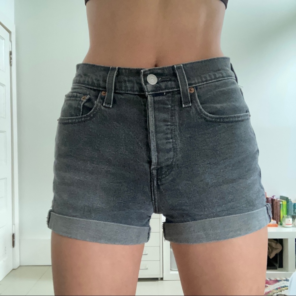 Levi’s Wedgie Shorts